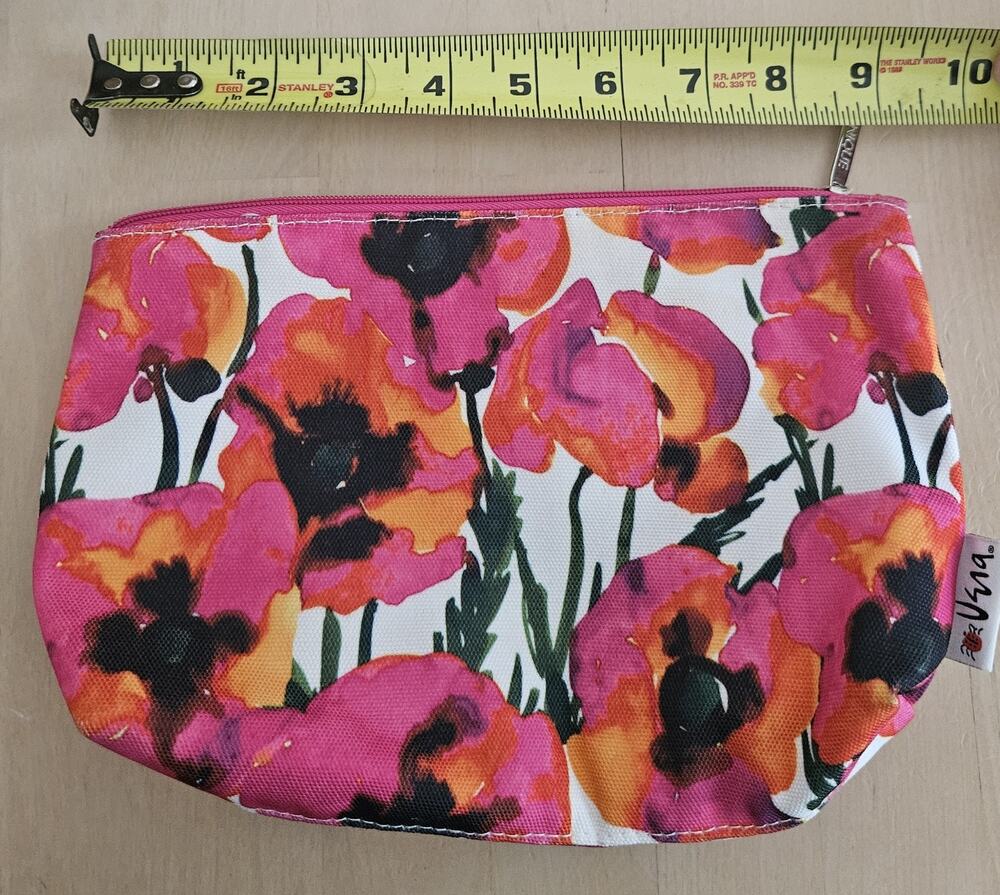Artist Vera Neumann for Clinique Beauty Makeup Bag / Art Supplies/ Zippered Case